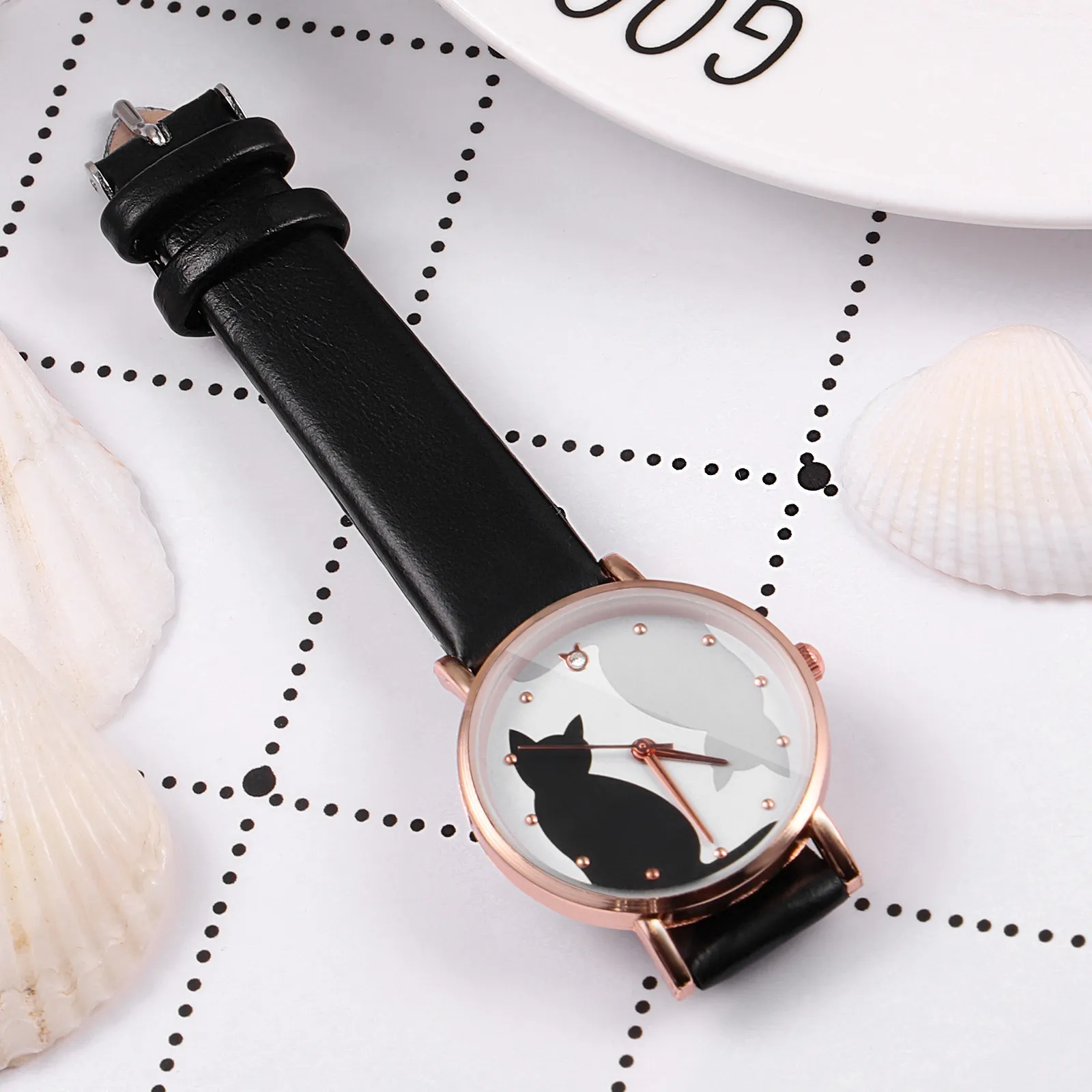 

Часы с мультяшным котом, корейская версия, водонепроницаемые, с ремешком из искусственной кожи, циферблат из цинкового сплава, кварцевый механизм