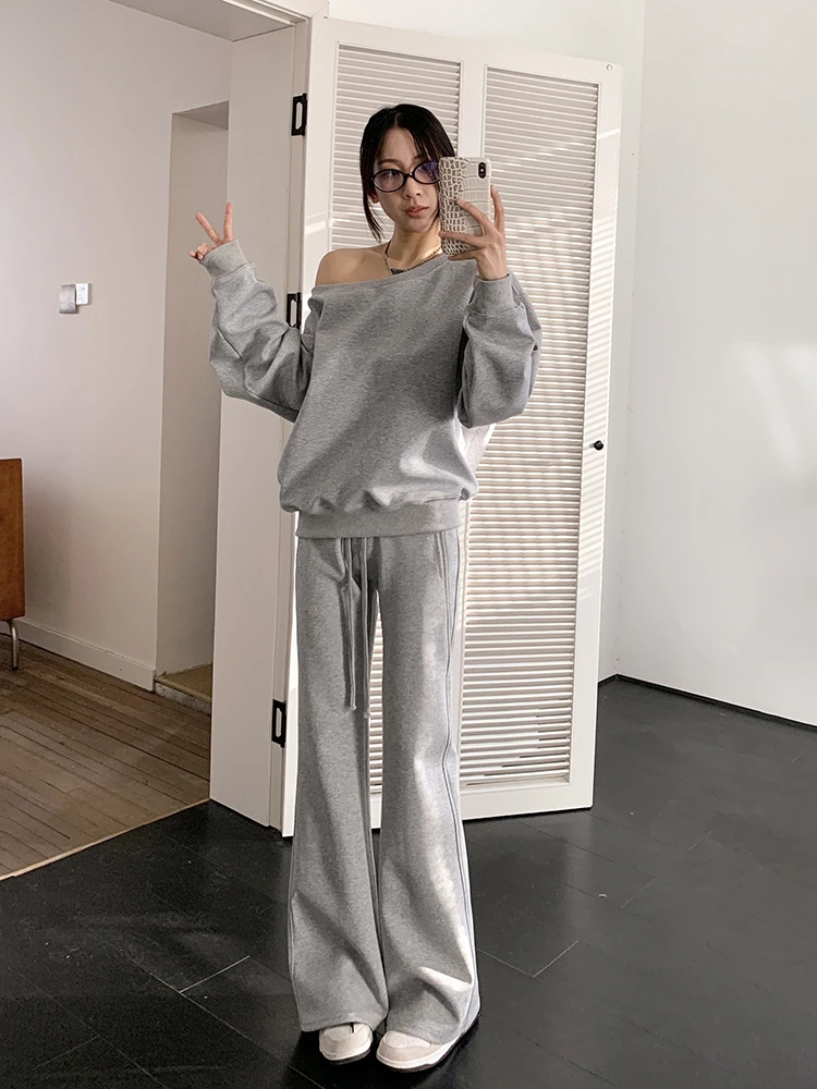 

Shoulder Bared Sweatshirt Set Women Loose Low Waist One Shoulder T Shirt Flared Leggings Spring Autumn Casual Sportswear