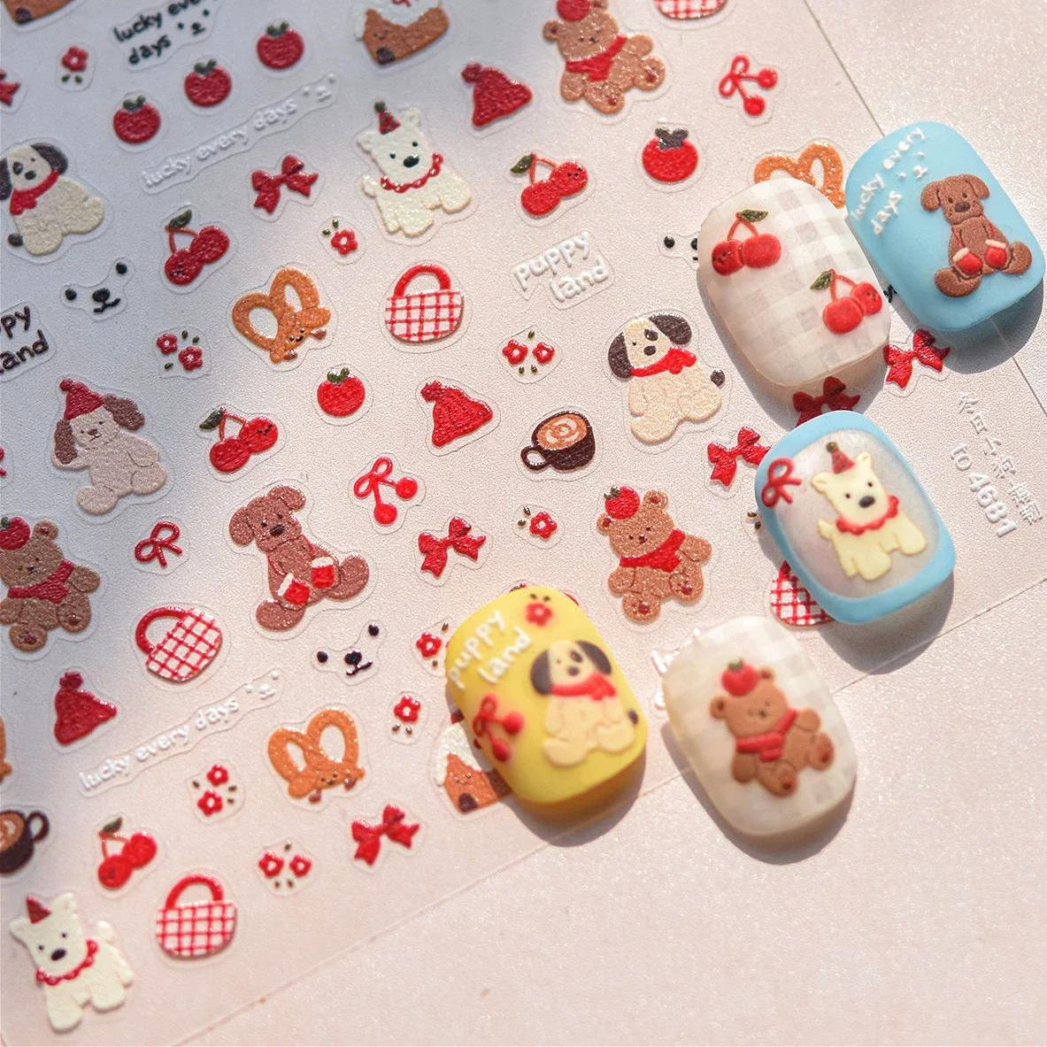 Bel cucciolo di orso torta di fragole succo di frutta caffè dessert ciliegia carino bowknot cane adesivo adesivi per nail art decalcomanie per manicure