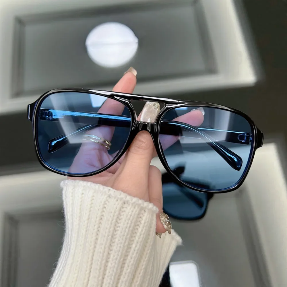 Oversized Vintage Sunglasses Women Brand Designer Retro Candy Color Sun Glasses Female Fashion Outdoor Mirror Oculos De Sol