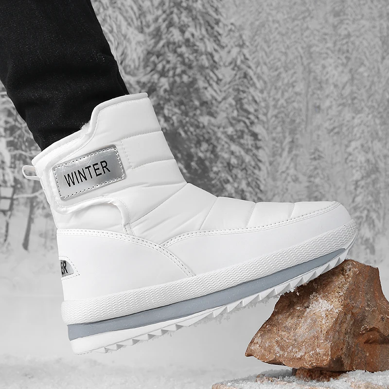 Men\'s winter new snow boots with plush, thickened anti slip, thick soled boots, high top boots, men\'s warm midsole snow shoes