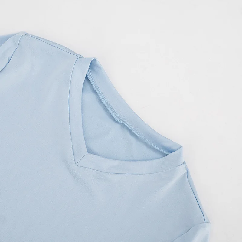 Damen Einfarbiges V-Ausschnitt Midi-Ärmel Crop Top Minimalistisches Slim Fit Basic Enganliegendes T-Shirt Lässiges Arbeits- und Alltags-Streetwear-Outfit 2026 – Detail 3