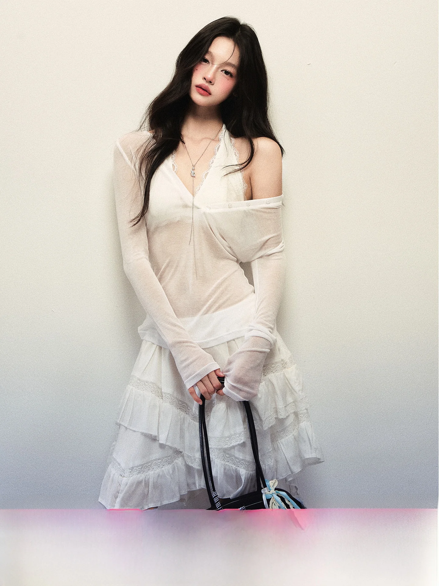 

Женская облегающая трикотажная майка P STUDIO с V-образным вырезом, летняя модная сексуальная однотонная футболка