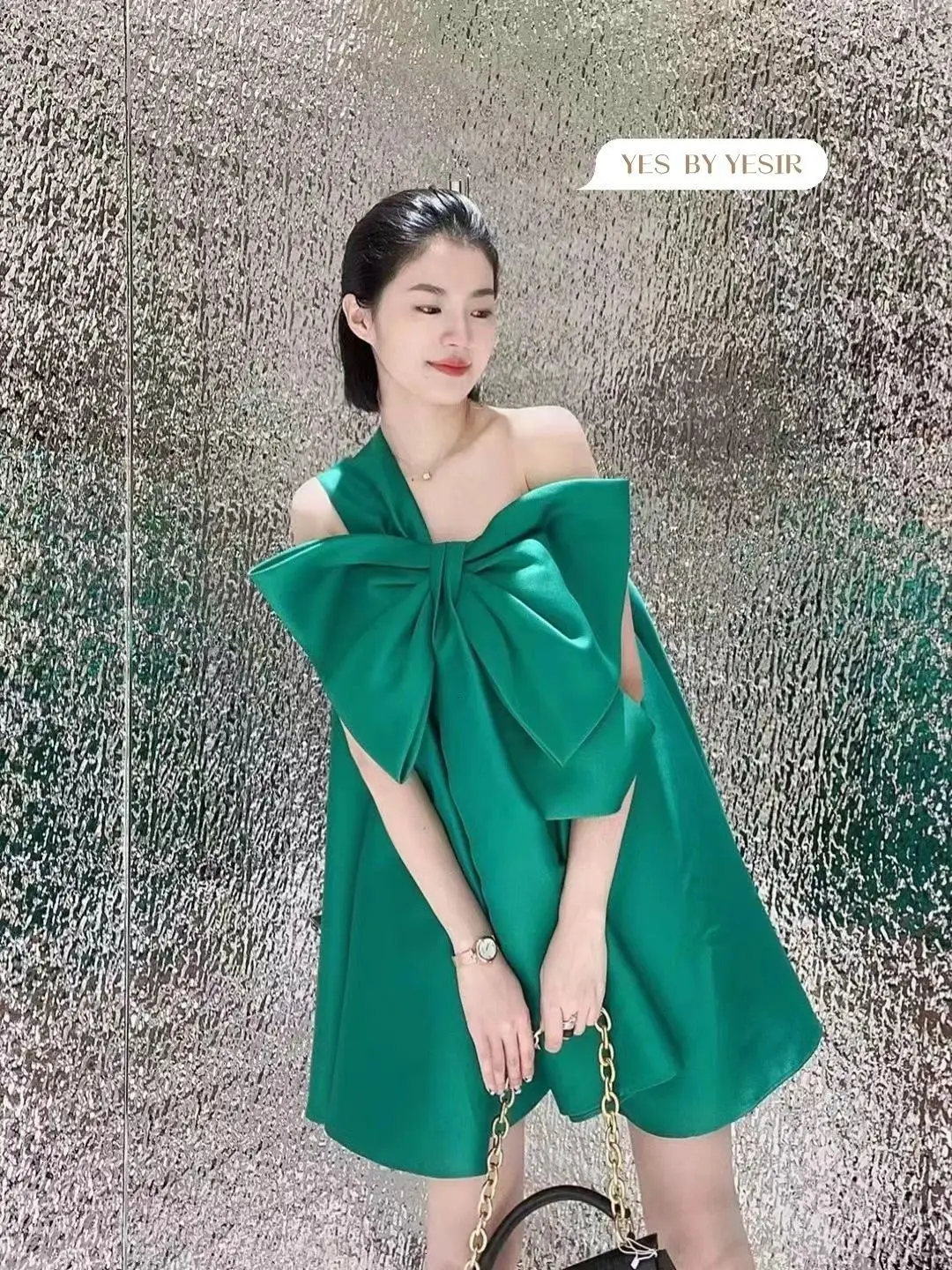 

Атласное короткое платье с одним открытым плечом, модное, для дня рождения, корейский стиль, с завышенной талией, на молнии, короткая юбка, свадебное платье