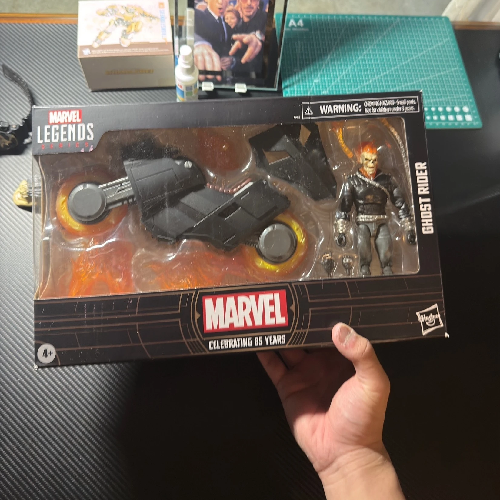 ghost-rider-hell-cycle-model-kit-ko-85th-anniversary-6''-articulated-action-figure-set-marvel-legends-collectors-edition-gift