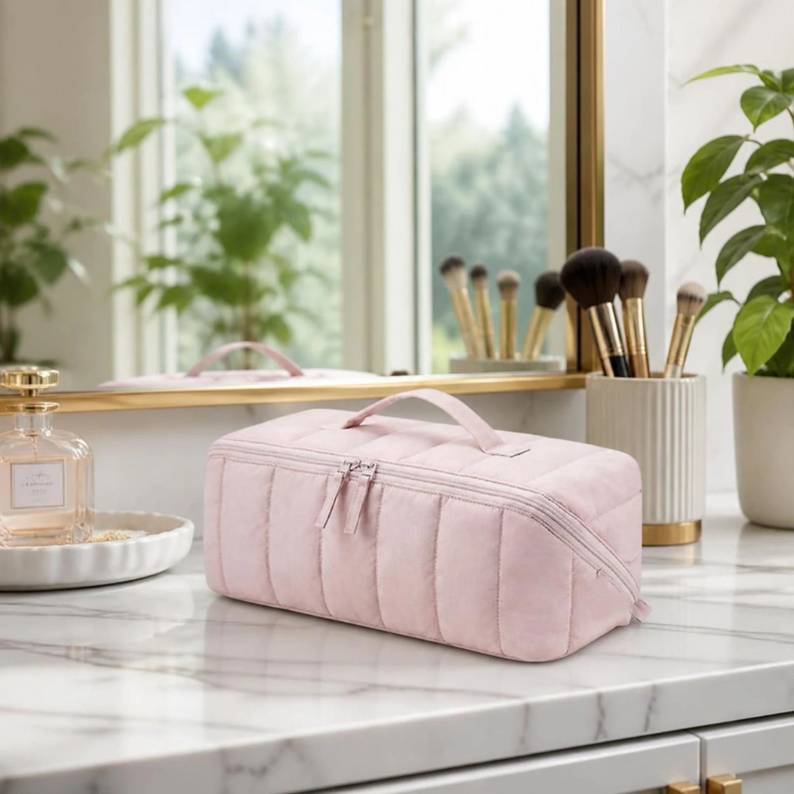 Hair Tool Organizer with Heat Mat Portable Hair Tool Storage Bag Padded Quilted for Travelers, Bathroom, Salon