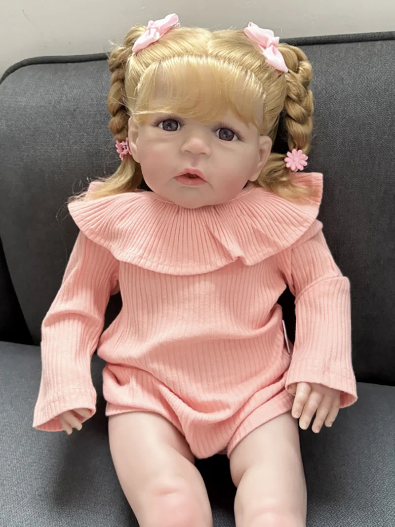 24 inch Sandie Zacht Katoen Lichaam Handwortel Blond Haar Levensechte Reborn Pop Meerdere Lagen Schilderen 3D Huid Zichtbare Aderen Kunstpop