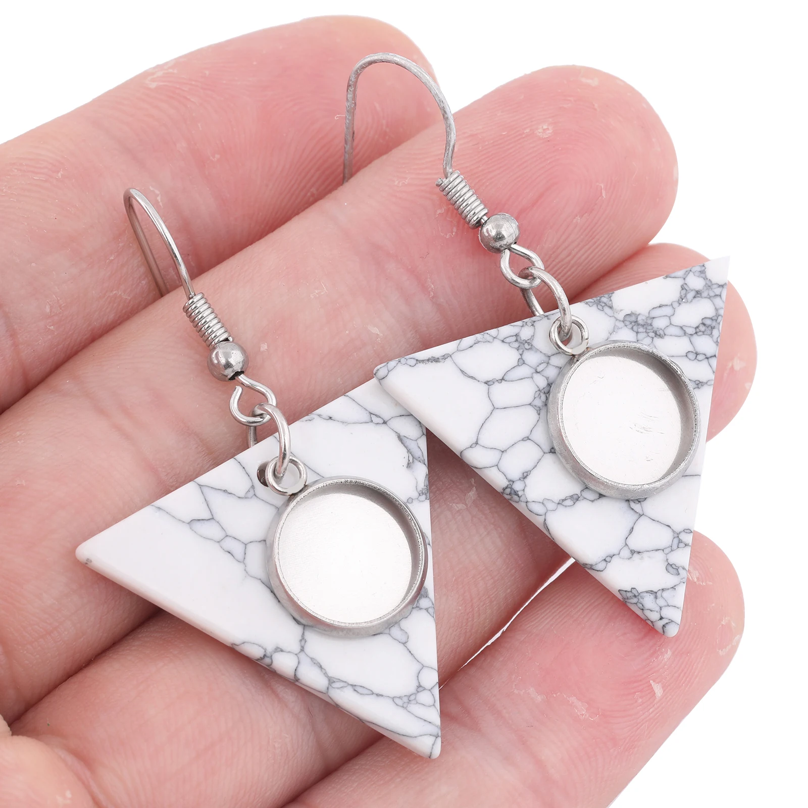 

6 шт., треугольные серьги-подвески, заготовки из нержавеющей стали, 10 мм, серьги-кабошоны, безель, накладки, крючки «сделай сам», крючки для ювелирных изделий, фурнитура