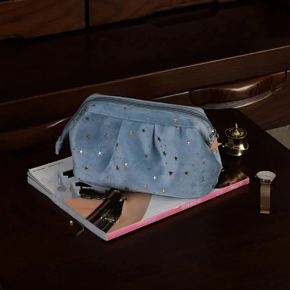 

Bronzing Stars Velvet Cosmetic Bag Wash Pouch Large Capacity Travel Toiletry Bag Handbag Zipper Shell Shape Makeup Case