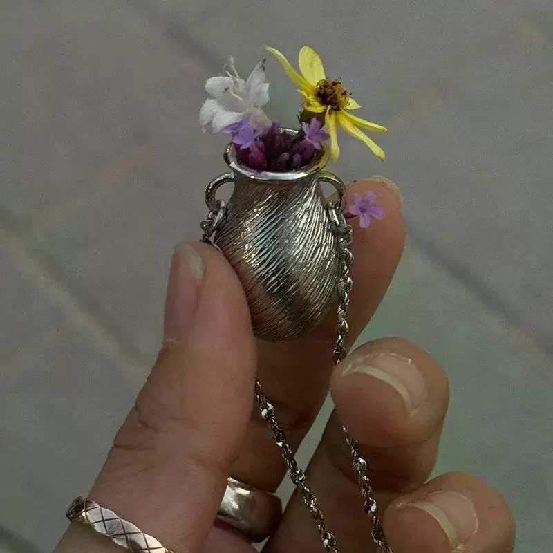 Miniature Vase Pendant Necklace Minimalist Art Flower Arrangement Necklace Dried Flower Necklace Jewelry Gift