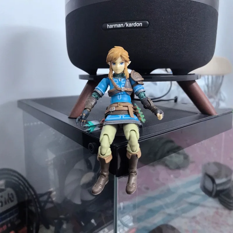 Figma 626 Series Link Action Figure The Legend Of Zelda Tears Of The Kingdom Interchangeable Face Shield Sword Desktop Ornament view 3