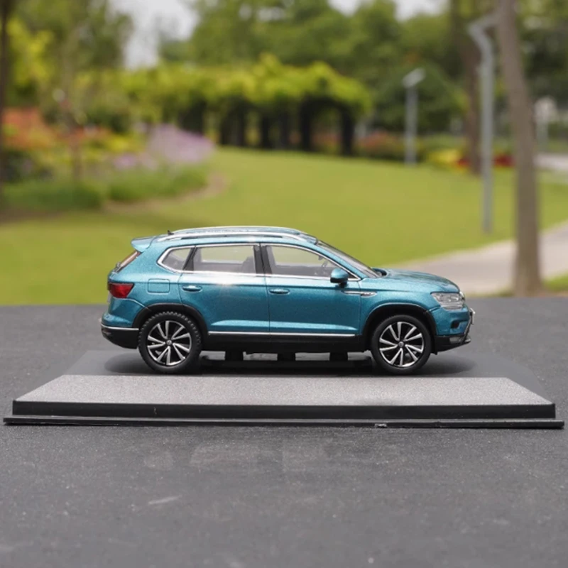 

Diecast 1:64 Scale Tharu 2019 SUV Alloy Simulation Car Model Toy Automobile Static Souvenirs Collection Gift Display