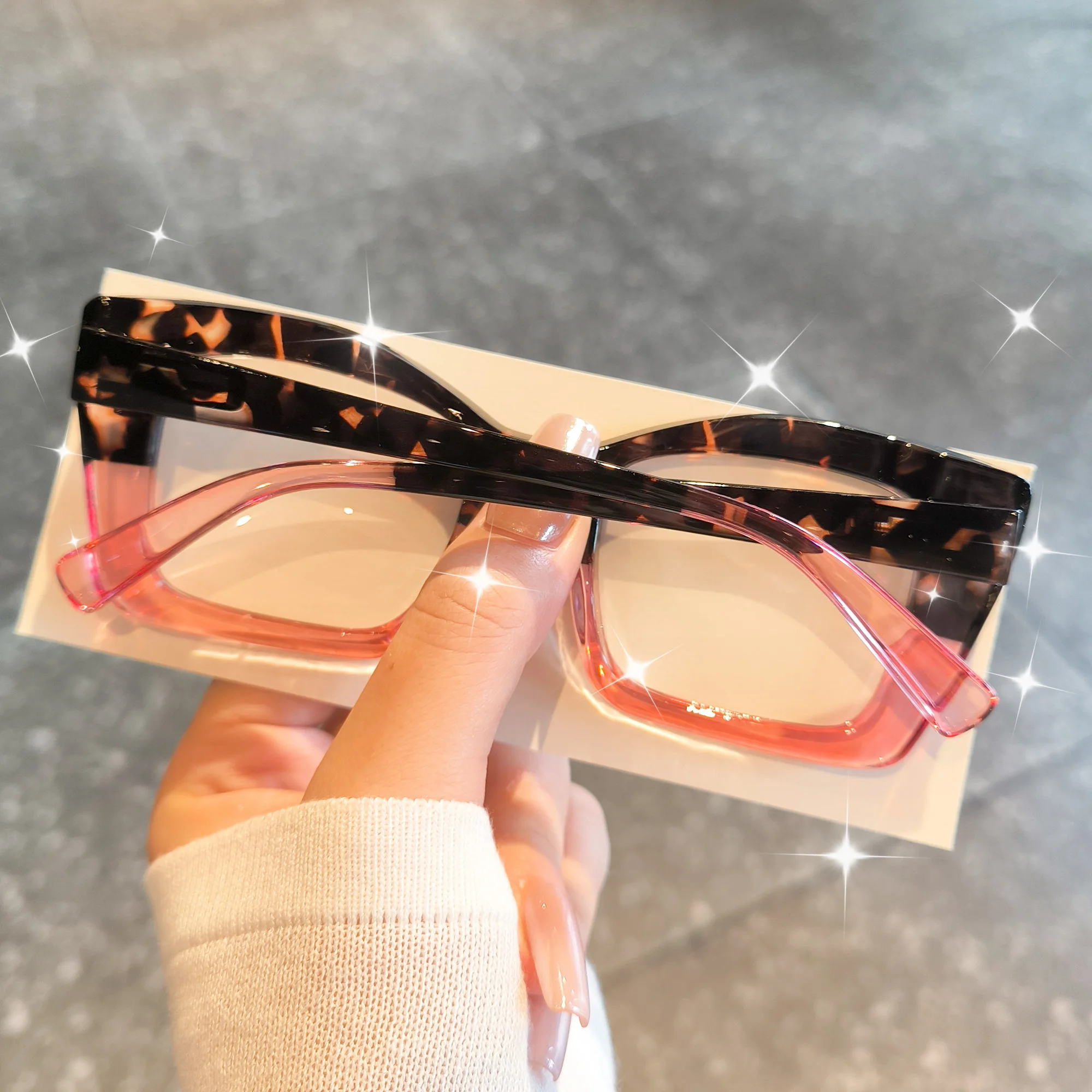 Schicke Cat-Eye-Lesebrille für Damen und Herren – Vintage-Lesebrille, ideal zum Lesen von Computern, Spielen, Fernsehern und Telefonen – Detail 10