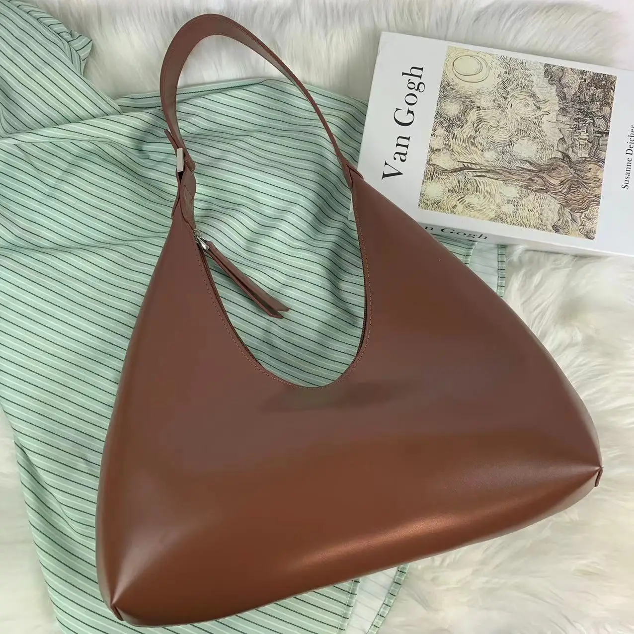 

Luxury Brand Women's Handbag Leather Shoulder Bag Crossbody Messenger Elegant Classic Famous Designer for Ladies Chic