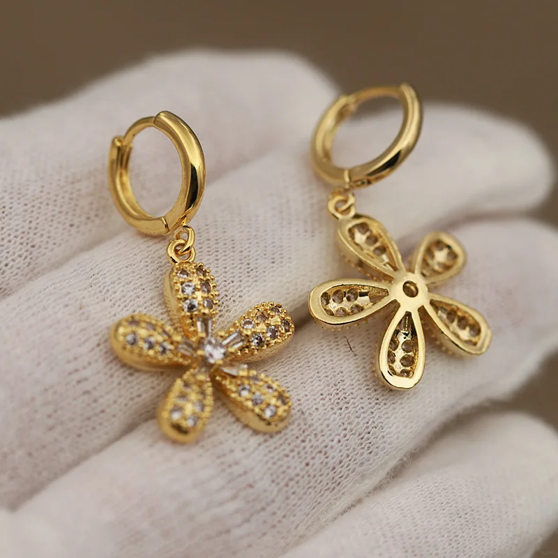 New Sight Design Crystal Flower Stud Earrings for Women Fashion Brand Jewelry Luxury Zirconia Delicate Earrings