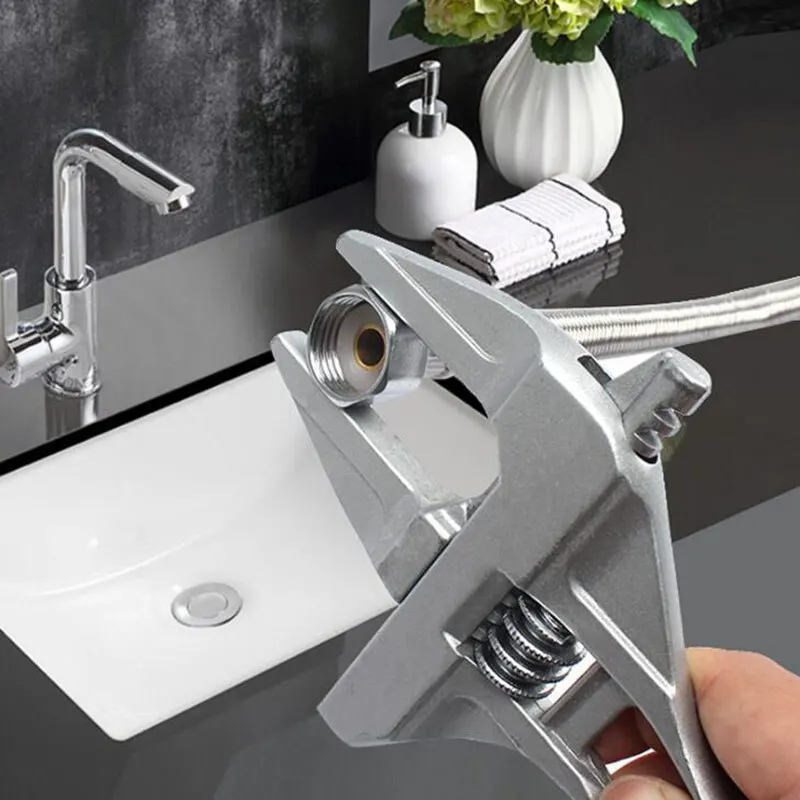 Multi-function Short Handle Universal Wrench Large Opening Bathroom Pipe Wrench Adjustable Aluminum Alloy Repair Tool