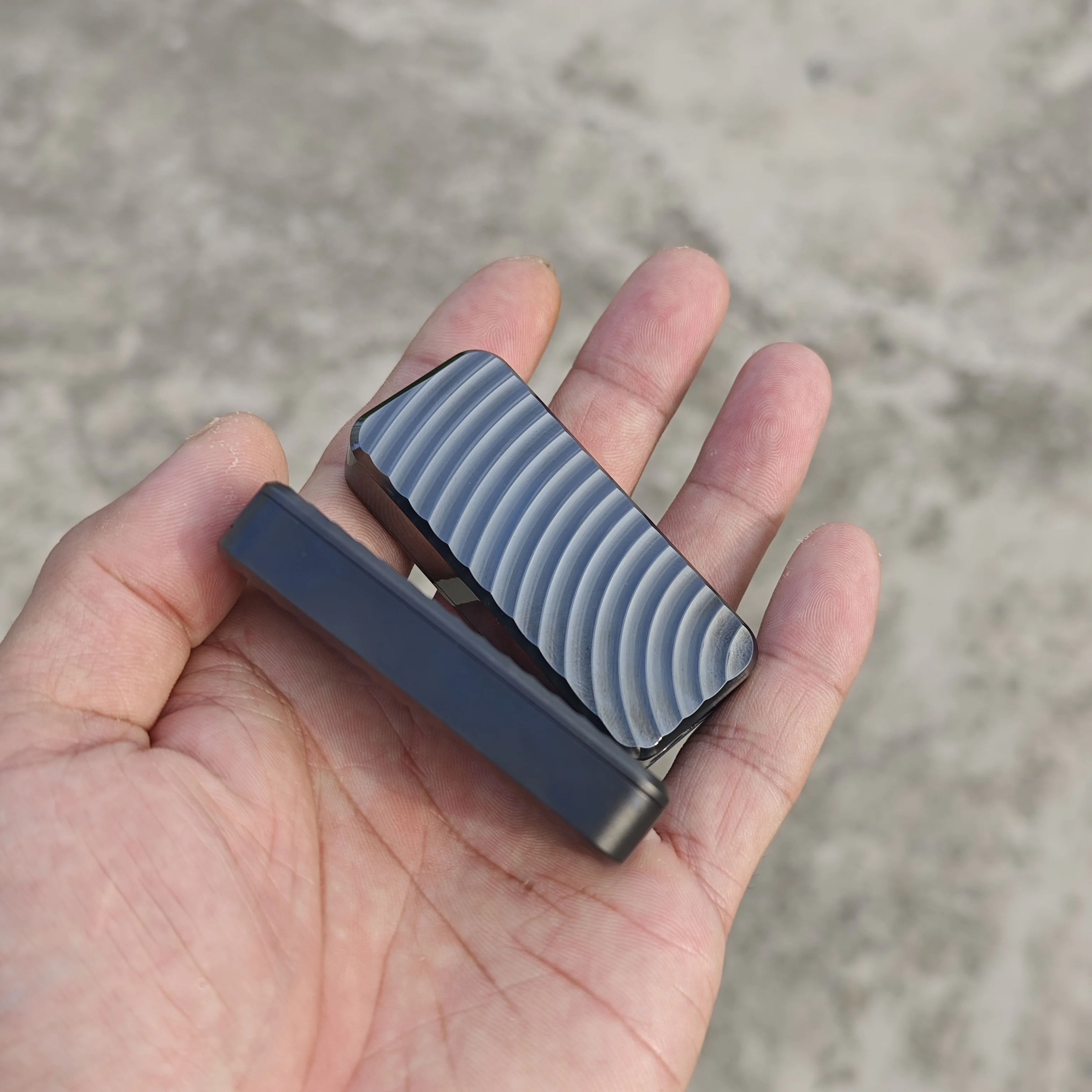 WinterPudding Gen 2 “Push Card” TC4 Titanium Utility Knife – Tool-Free Quick Blade Replacement, Compact & Practical EDC