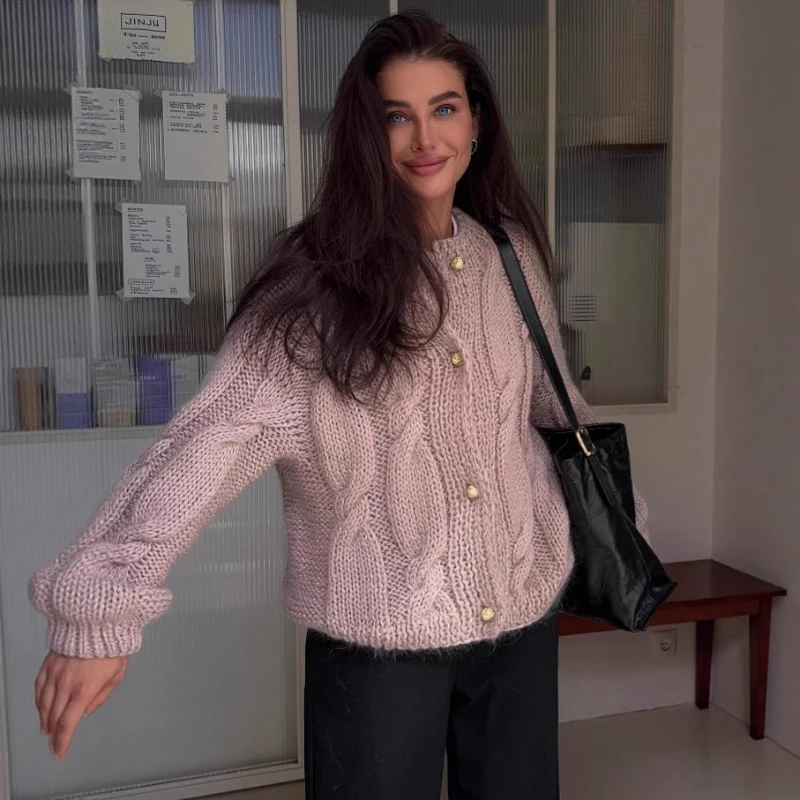 Jesień i Zima 2025 Nowe, grube, dziergane swetry damskie w jednolitym kolorze, z motywem wstążek z ciasta smażonego, z możliwością personalizacji.