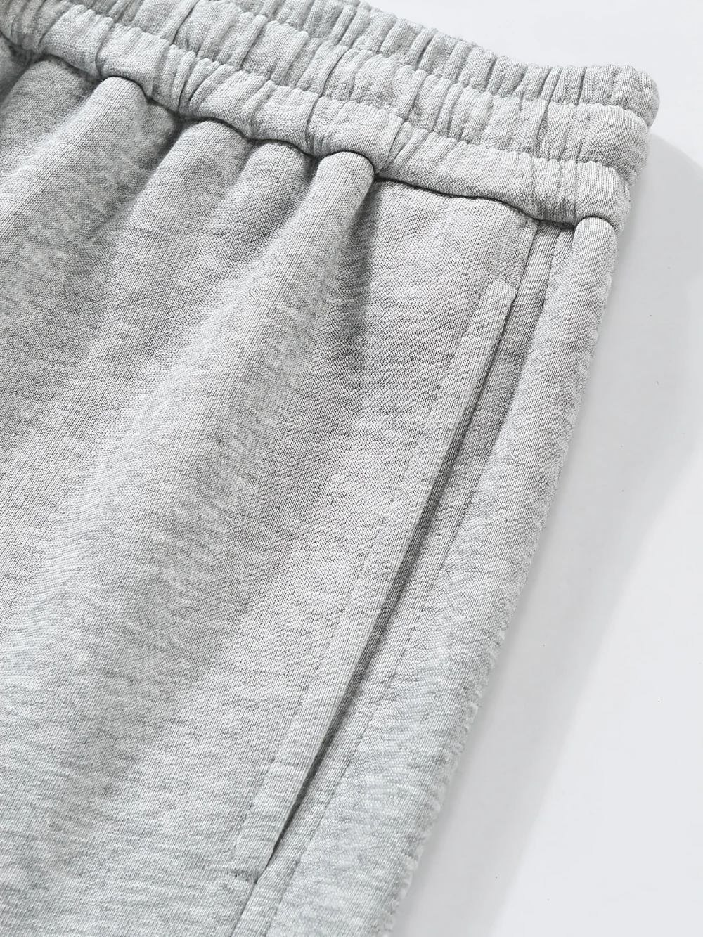 Men's casual sports shorts fashionable and trendy, elastic drawstring waist, perfect for summer everyday wear  men shorts