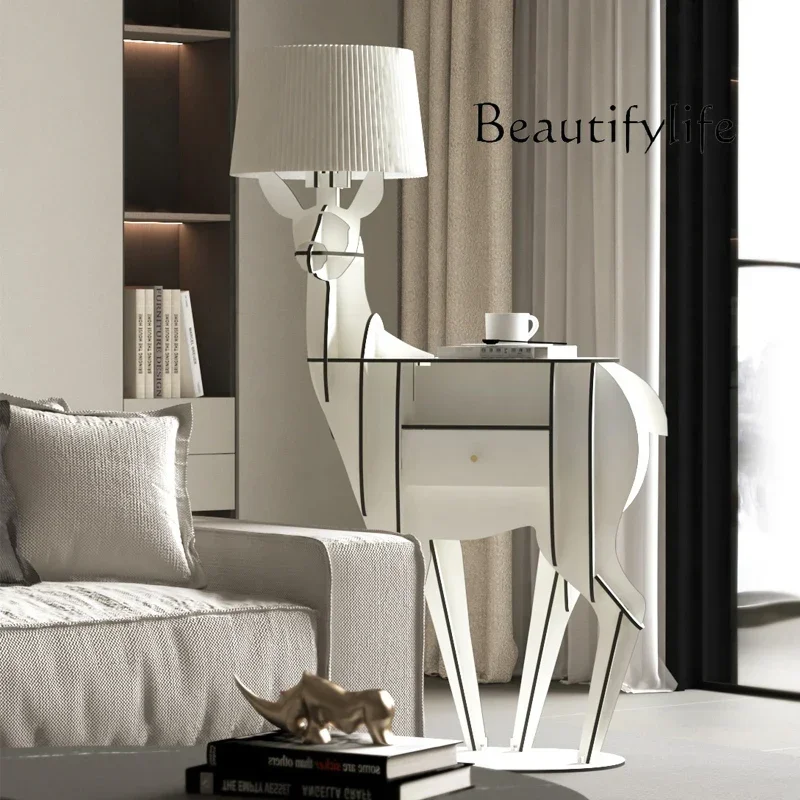 

Nordic creative foyer is facing the door to enter the house, small apartment simple wind bedside table ornament