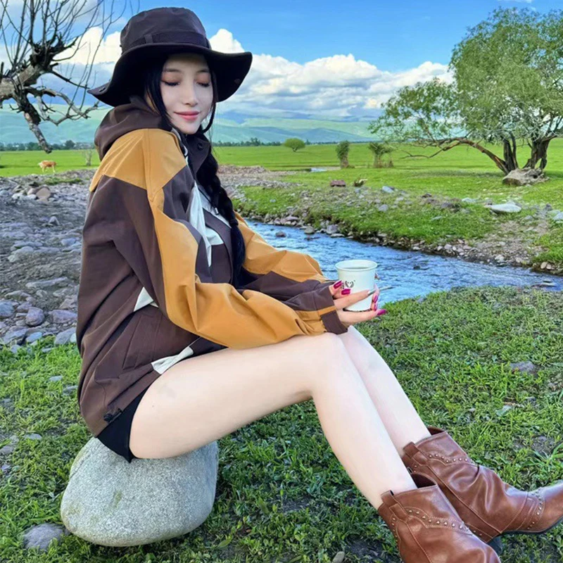 Cappotti da sci unisex impermeabili antivento Giacca da trekking con giunture alla moda per le donne Capispalla con cappuccio con cerniera allentata primavera autunno