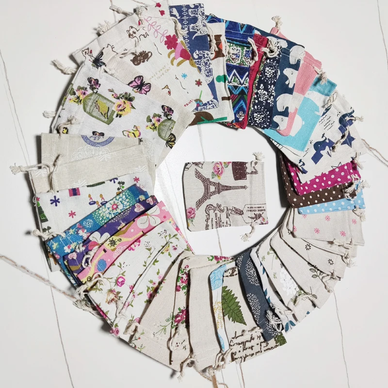 

50pcs Multiple Cotton Drawstring Gift Bags Christmas Gift Bags Linen Drawstring Cotton Bag for Wedding Packing Storage Bag Pouch