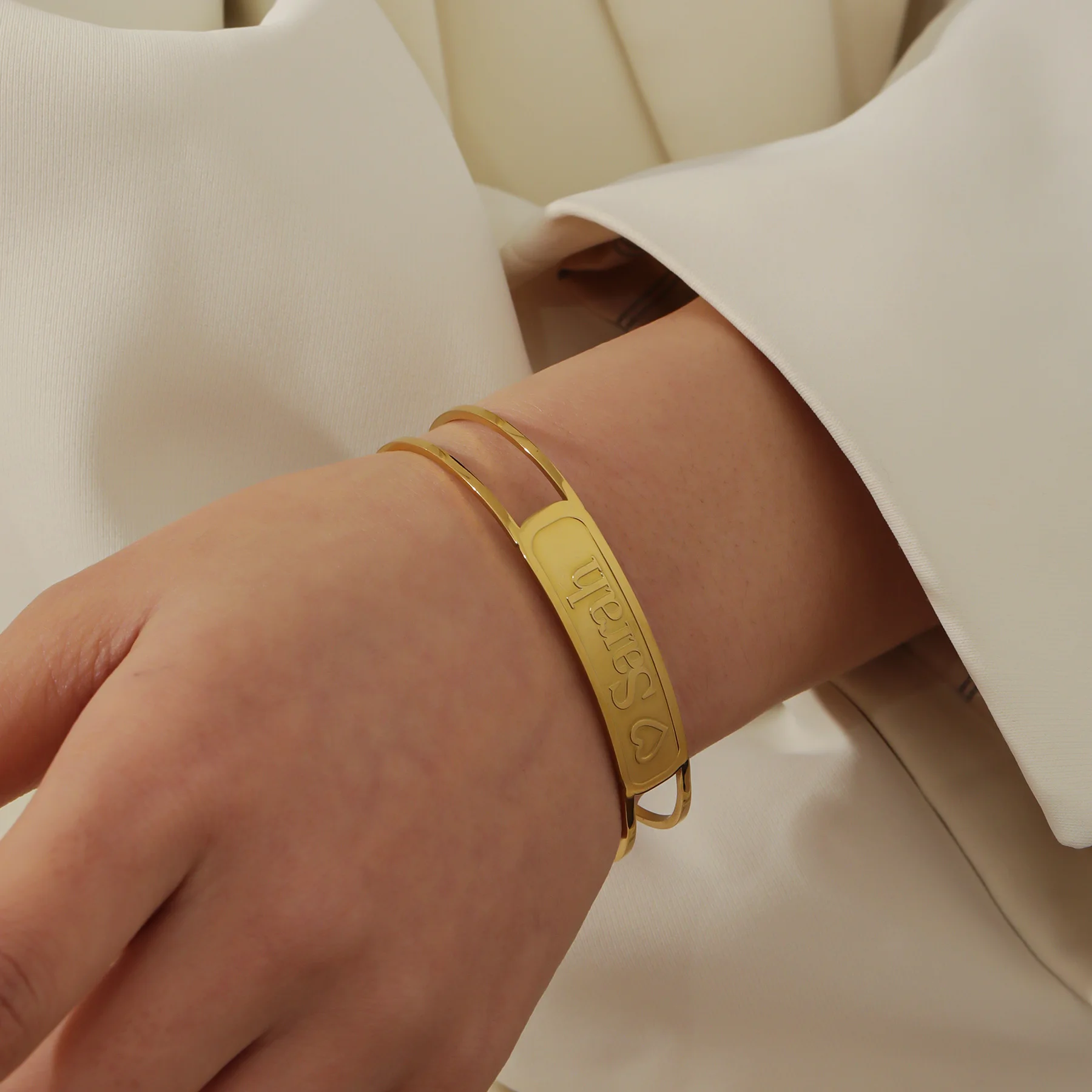 

Personalized Name Open Bangle Customizable Stainless Steel 18K Gold Plated Jewelry Gift for Women