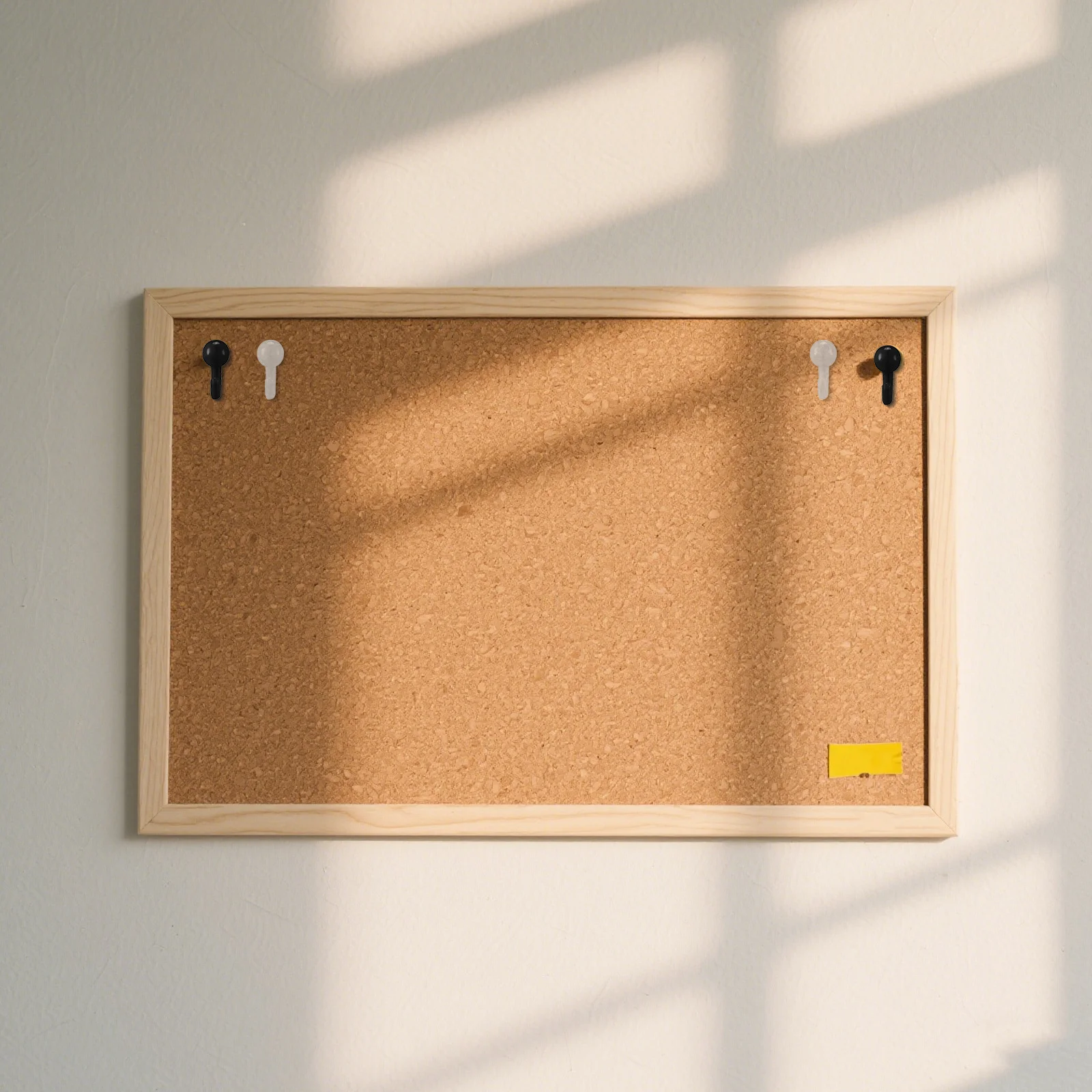 50 szt. ozdobnych pinezek wielokrotnego użytku do tablic ogłoszeń, zdjęć, kluczy, biżuterii, lekkie, do ekspozycji, do biura i domu