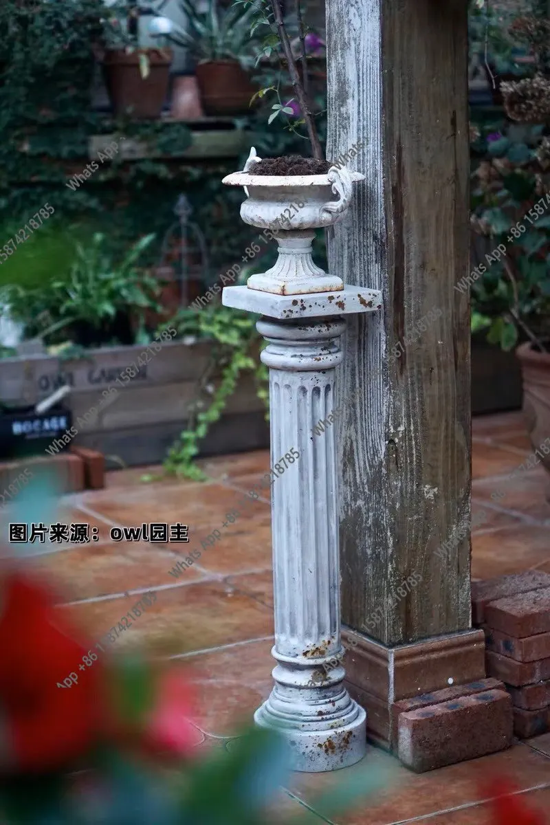 

Retro old rust Roman columns, columns, balconies, courtyards to increase the sense of high and low dislocation, ornaments, weddi