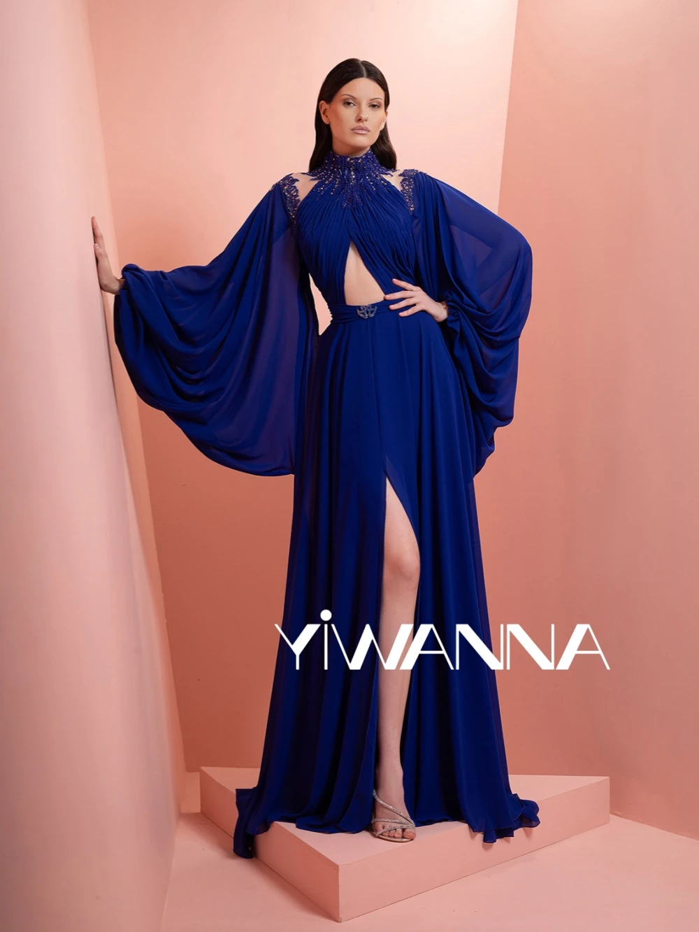 

Shiny Beaded Long Sleeved Evening Dress Modest Pleated Chiffon Mother Of The Bride Dresses For Wedding Customzied Party Gown