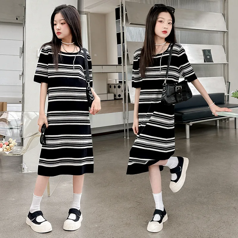 Girls Dress 2024 Summer Big Girls Lady T-shirt Long Skirt Girls Over Knee Stripes Simple Casual Skirt Korean Simple Style