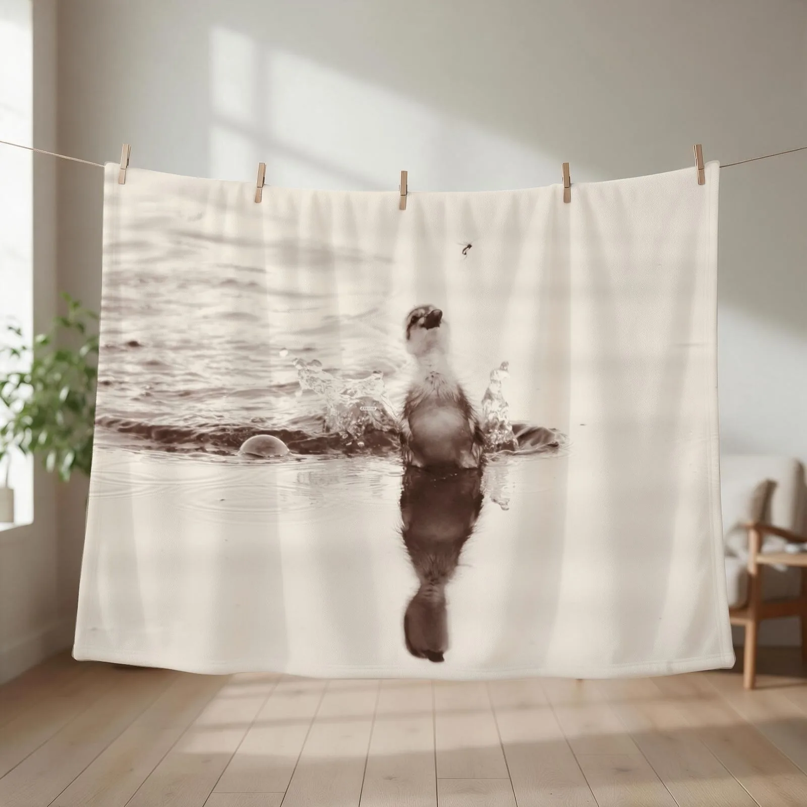 Chick on the hunt / Swiss Artwork Photography Throw Blanket Sofa Throw Flannel Fabric Luxury St Baby Blankets