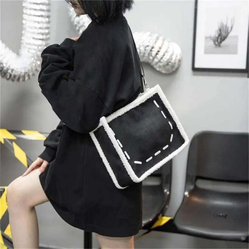 

Convenient Shoulder Bag Compact and Functional Handbag for Easy Organization 20CA