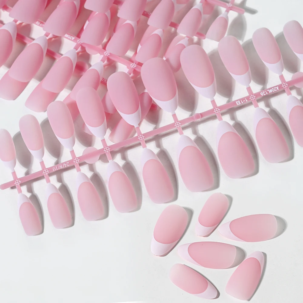 Faux ongles français en amande, 120 pièces, mat, Nude/rose, à pression, Design à bord blanc, couverture complète du bout des doigts pour Chic Girl Lady