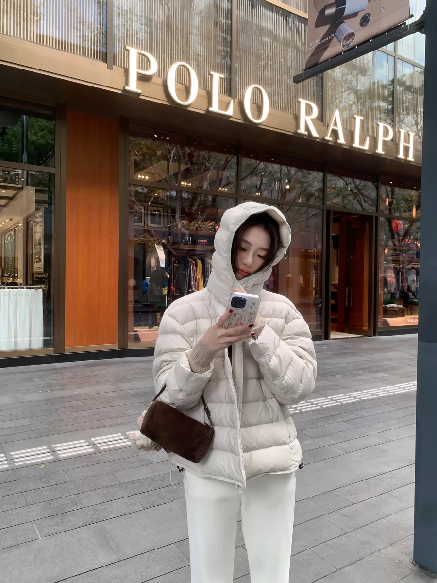 

Мягкий пуховик-пуховка белого цвета для женщин, новая зимняя теплая приталенная куртка с капюшоном, короткое пальто из пухового пера на молнии