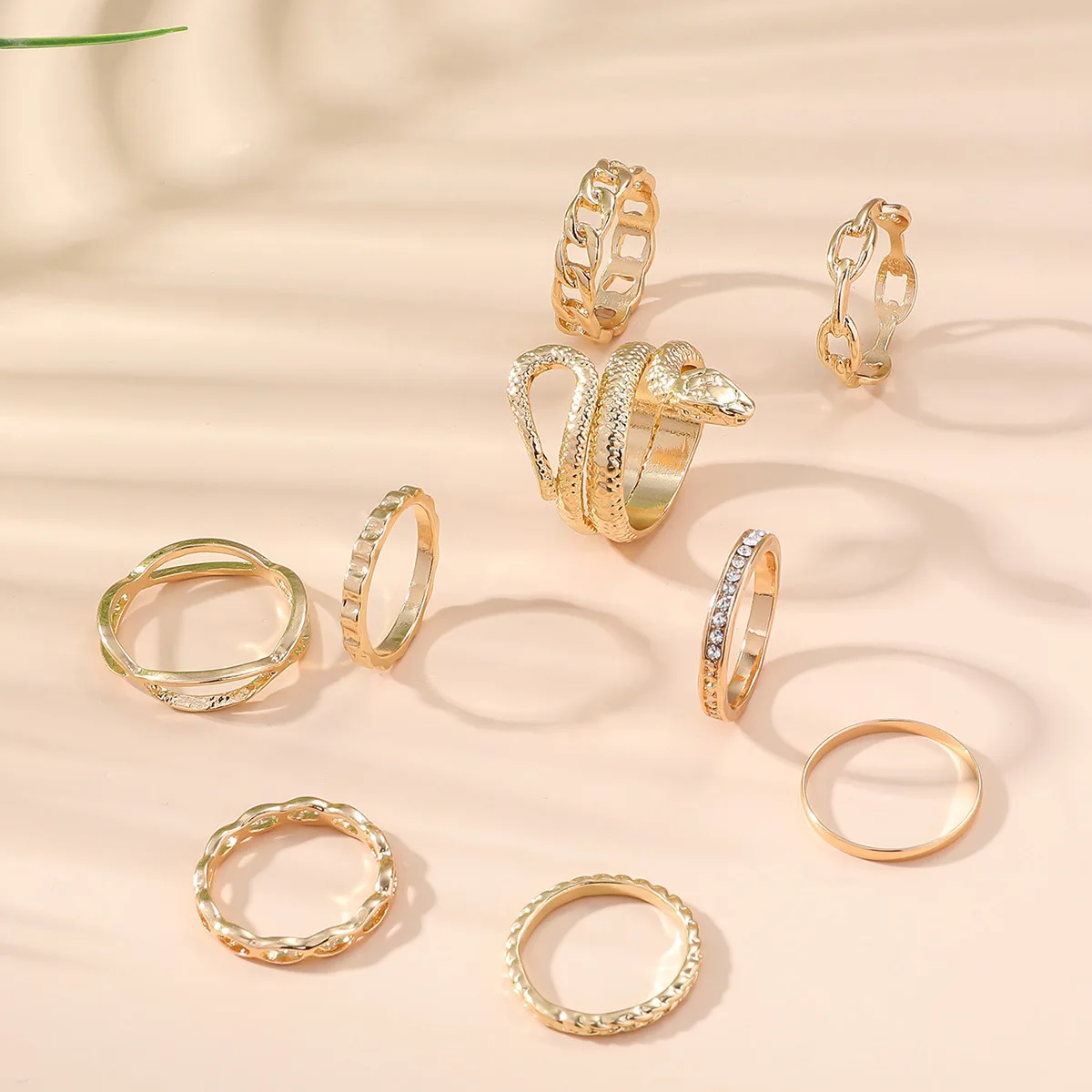 Diamond twist snake 8 characters personalized fashion temperament light luxury nine-piece women's set ring