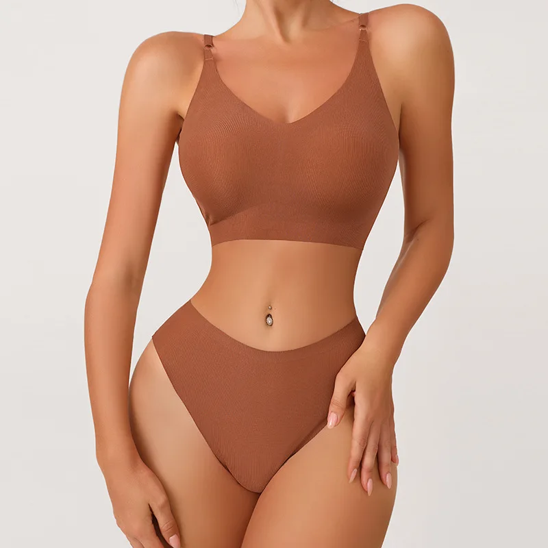 

Sexy Sports Bra And Panty Set Big Boobs Look Small Gathered Threaded European Style Underwear with Steel Ring Cotton Cup