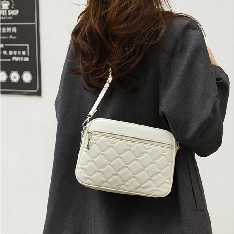 Women's Sling Shoulder Small Square Handbag Quilted Design PU Leather Crossbody Bag Versatile Messenger Bag