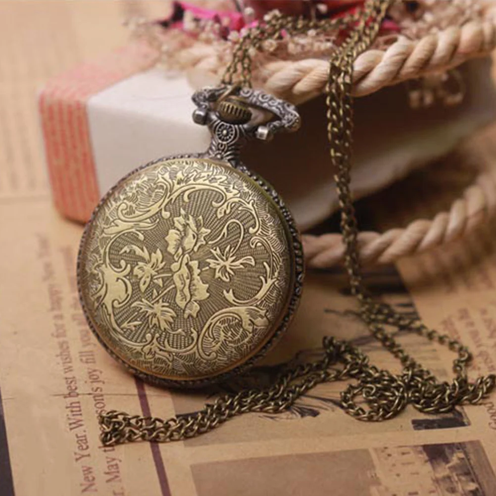 

Vintage Pocket Watch with Chain High-Quality Materials Good Craftsmanship Durable Practical Easy to Carry and Store