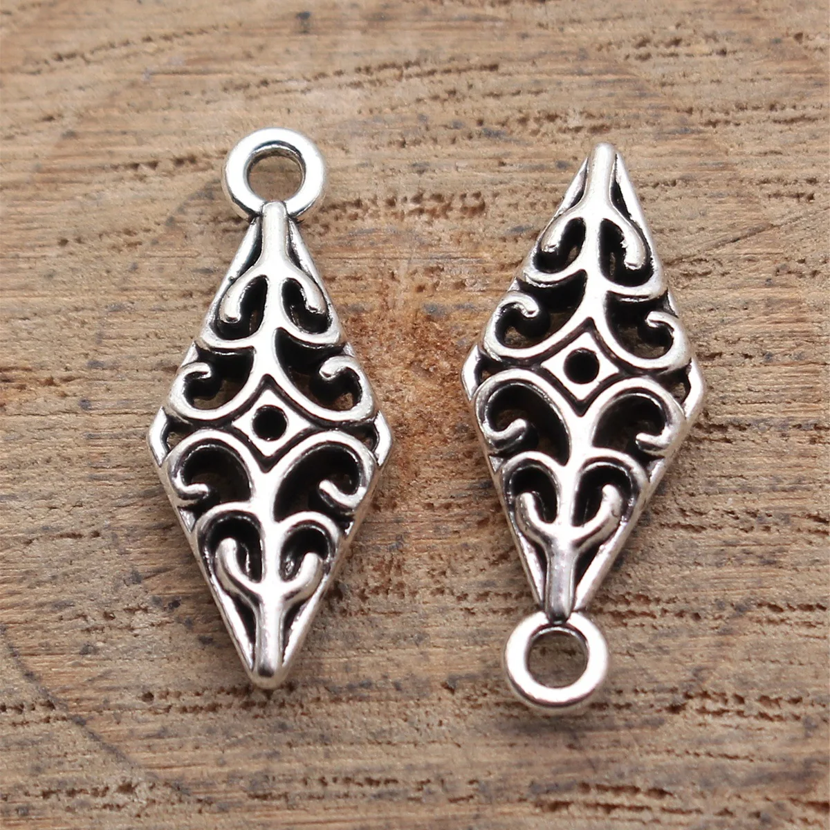 20pcs 21x8.8x3.6mm Antique Silver Color Rhombus-Shaped 3D Hollowed-Out Texture Charms Jewelry Making Accessories