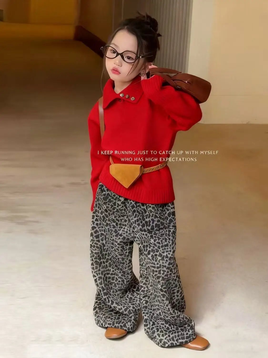 

Girls' Set Autumn/Winter New Children's Red Collar Knitted Thick Sweater+Leopard Pattern Velvet Straight Leg Pant Two-piece Set