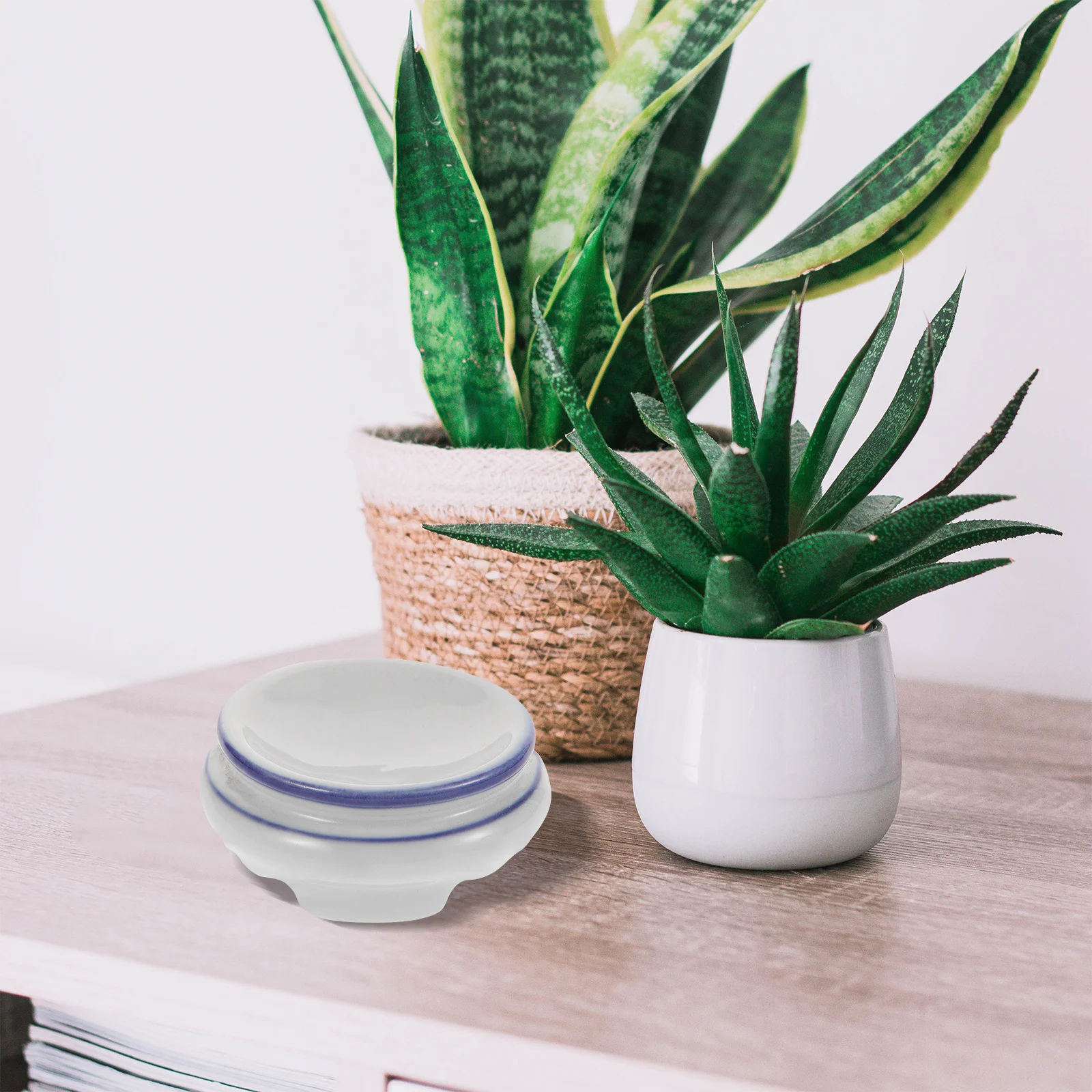 

Crystal Ball Ceramic Sphere Display Stand Stable Table Holder for Office Home Desktop Decoration Crystal Sphere Stand