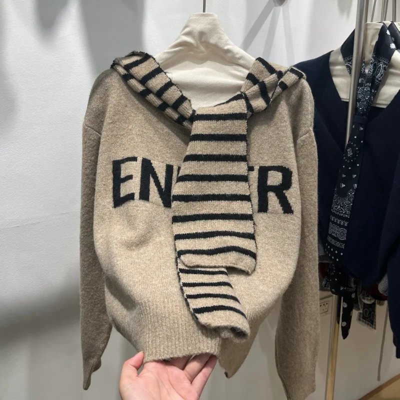 

Early Springautumn Winter New Striped Shawl Sweater Design Feels Age-reducing Soft and Glutinous Women's Knitted Top Jacket