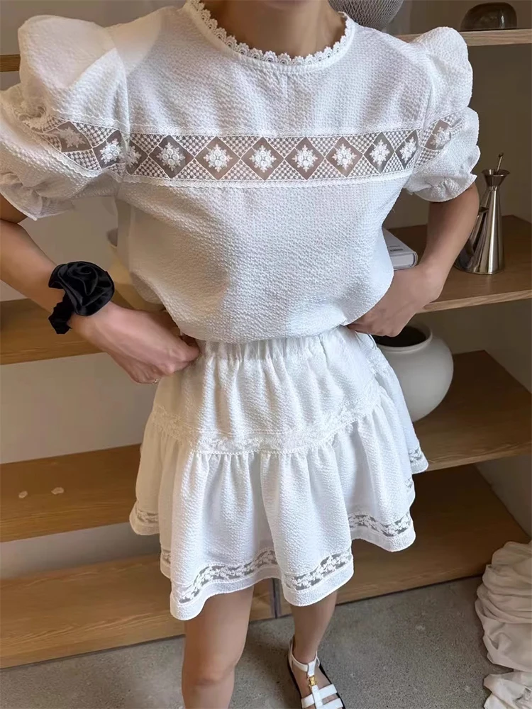 طقم قميص بأكمام فقاعية من الدانتيل بتصميم ريترو وتنورة عالية الخصر، موضة نسائية صيفية جديدة، تنورة نصف طول بتصميم نحيف