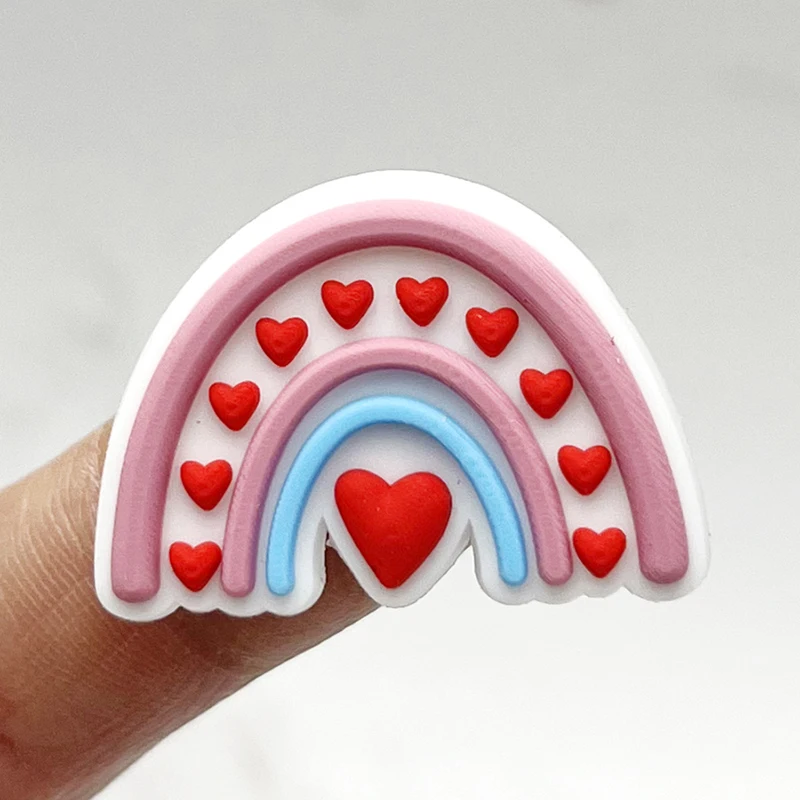 1Pcs Love Heart Icon PVC Shoe Charms Love Rainbow Designer Upper Decorations Accessories Clogs Pins Buckle