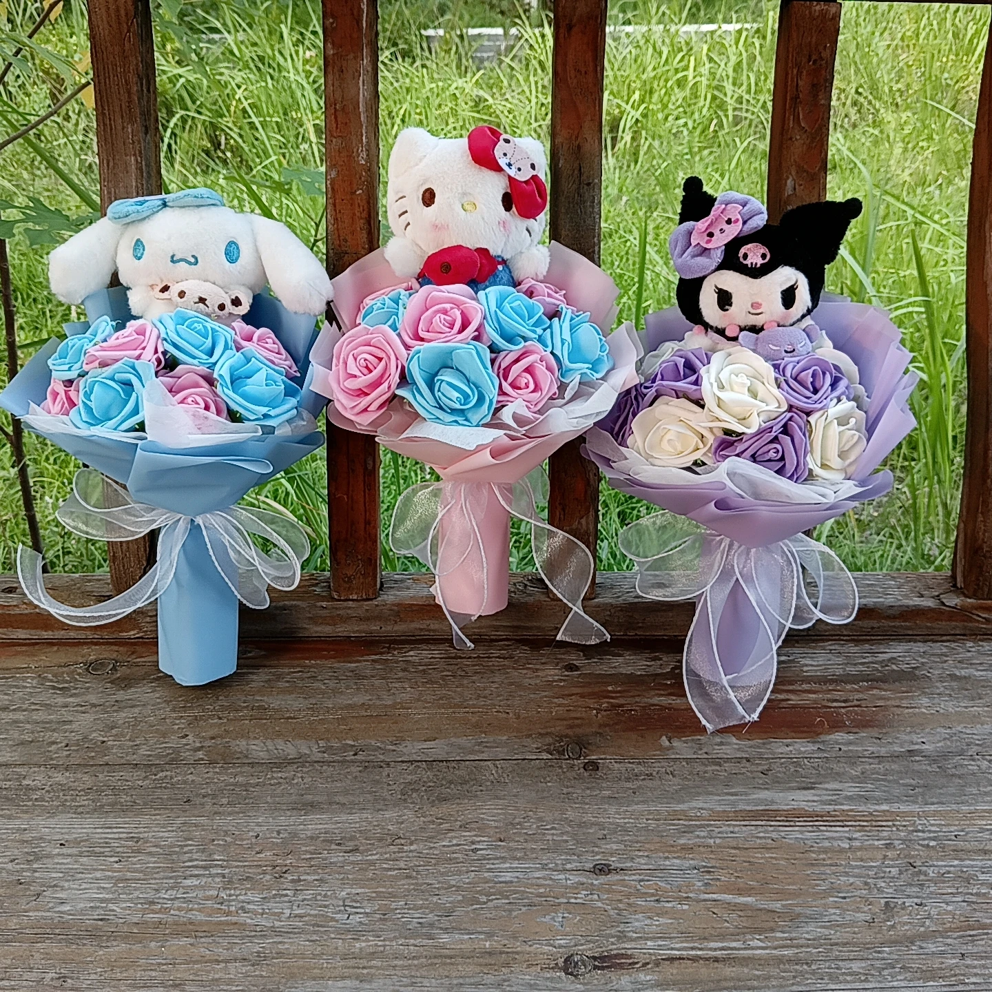 

Kuromi My Melody Hello Kitty Cinnamoroll плюшевая кукла с полиэтиленовым букетом роз, украшение для рождественской вечеринки, подарок на день Святого Валентина, день рождения