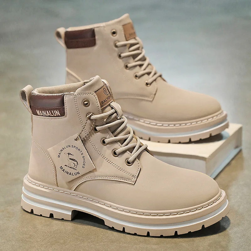 Sepatu Boots Pria Klasik High Top Berkualitas Tinggi Kulit Kuning Sepatu Sneakers Fashion Outdoor Pria Tali Sepatu Anti Selip Sepatu Boots Pendek untuk Pria