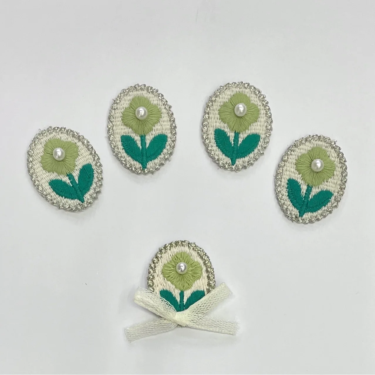 20PCS Cute pearl three-dimensional flowers decorative cloth stickers DIY embroidery jewellery clothing accessories wholesale