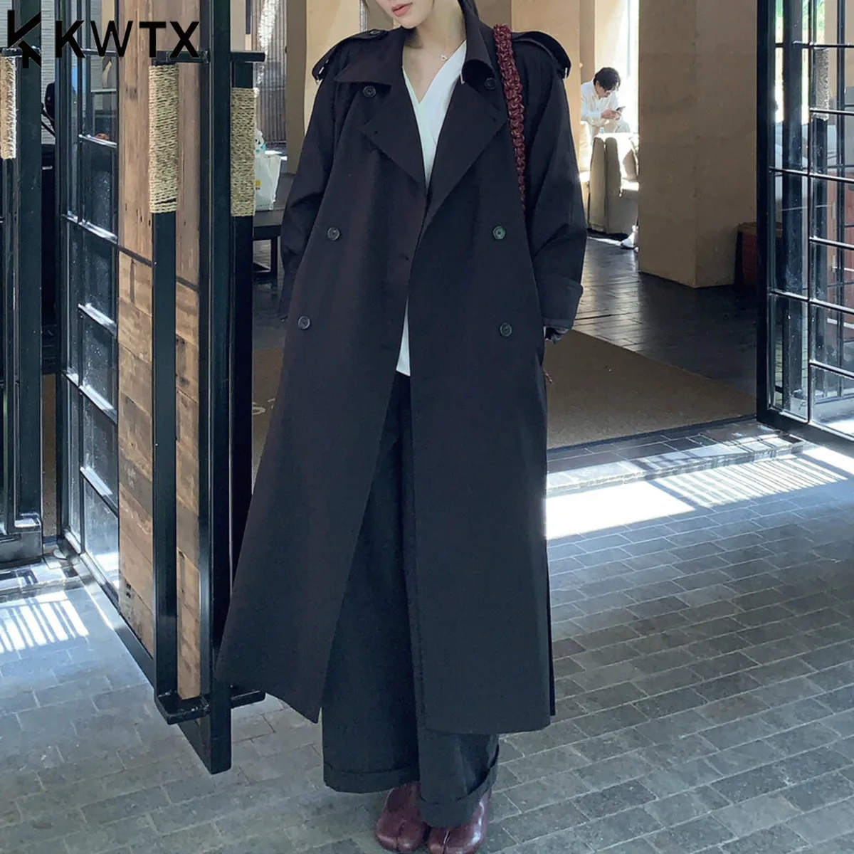 معطف KWTX نسائي طويل بحزام مزدوج الصدر وطية صدر السترة بلون سادة مصمم أنيق عتيق وصل حديثًا لخريف وشتاء 2025 #1