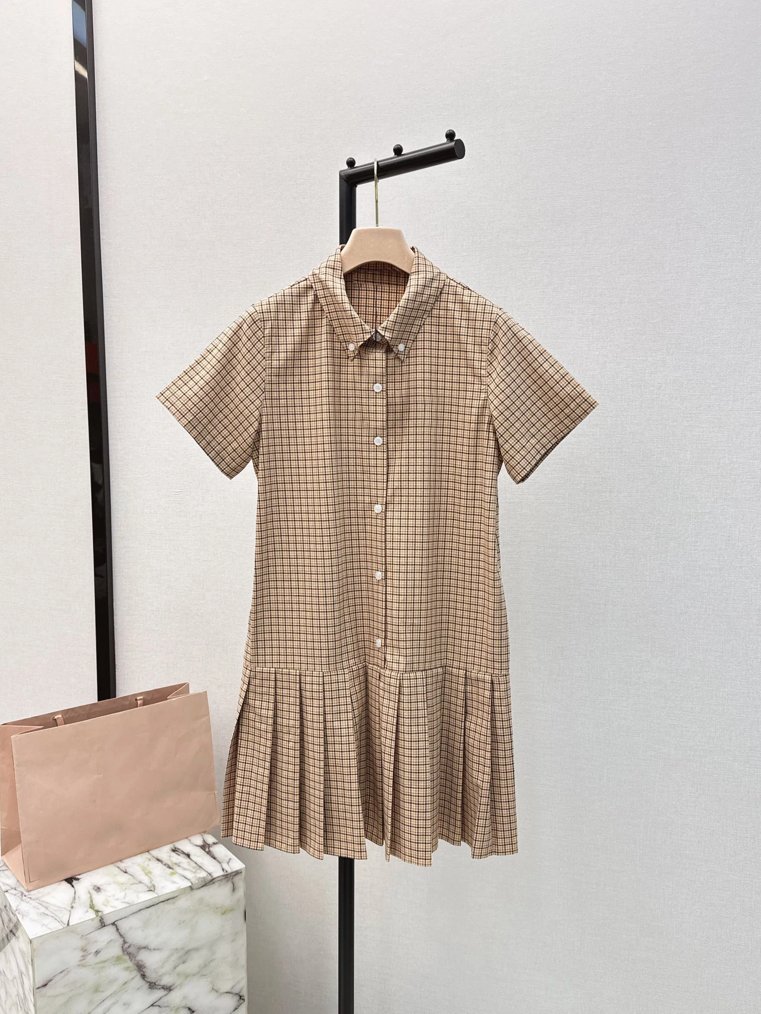 

Short-sleeved dress Fashion temperament Slim and thin Soft and comfortable Casual versatile 2024 women's new hot